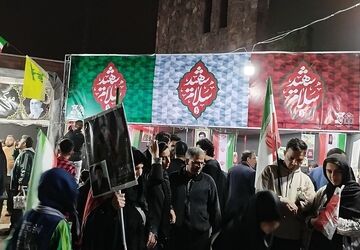 برپایی غرفه کانون بسیج فرهنگیان در حاشیه تجمعات شبانه 
