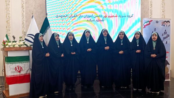 تقدیر از منتخبین کنکور ۱۴۰۳-۱۴۰۴ در جشنواره «فخر» خسروشاه