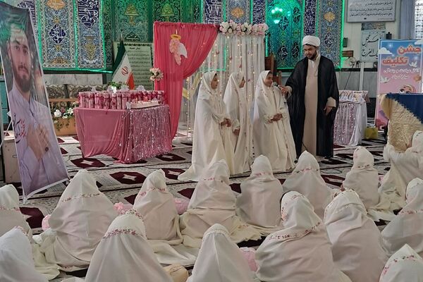 مراسم جشن تکلیف دانش‌آموزان دبستان موجانی ناحیه دو شهرری 
