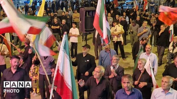 صد و بیستمین شب بیعت؛ اجتماع مردم نورآباد در حمایت از رهبری