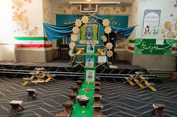 محفل انس با قرآن کریم در دبیرستان حاج بهادر گراشی ناحیه ۳