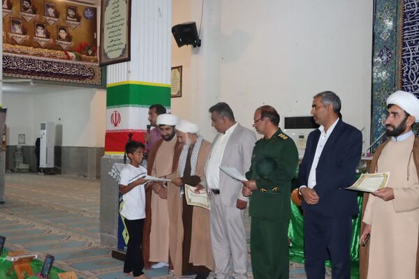 جشن روزه اولی‌ها در قلعه‌گنج 
