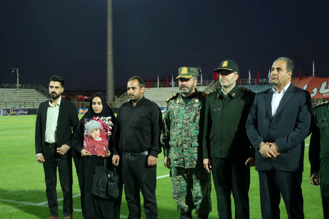 طاهای تراکتوری، مهمان ویژه سکوهای تبریز شد