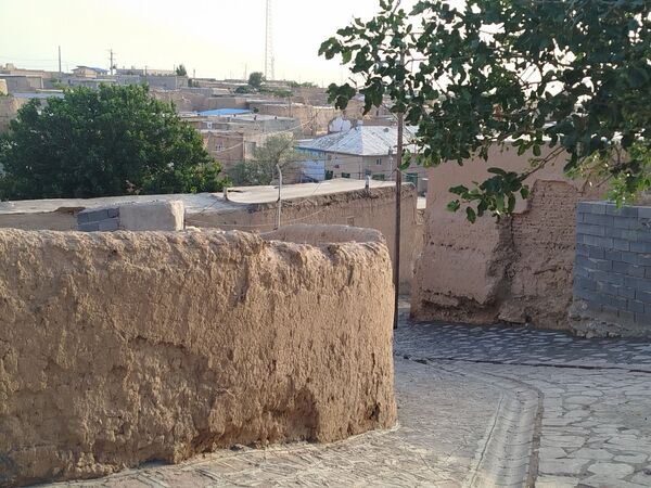 اجرای پروژه سنگ فرش روستای گزکوه 