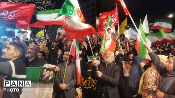 خیابان ها برای بیست و پنجمین بار حماسه آفریدند