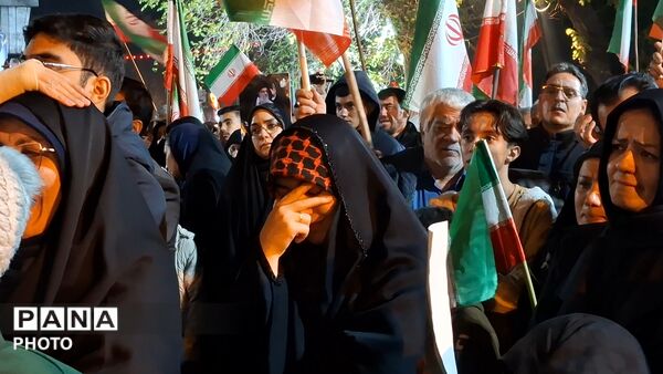 آیین وداع با پیکر دانش آموز شهید محمد حسین دهقان در قم