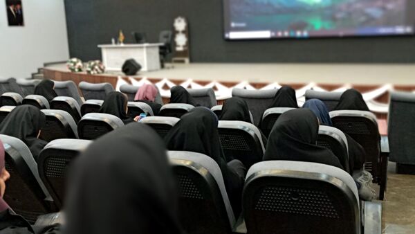  اولین نشست حضوری رابطین پژوهش و پژوهش‌سرا ها در اسلامشهر