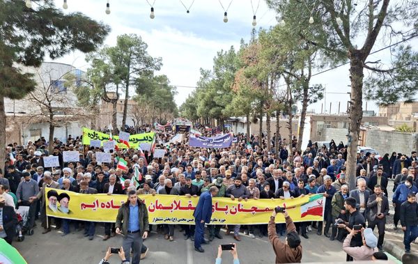 خروش مردم ولایت مدار شهرستان خلیل‌آباد‌ در یوم‌الله 22 بهمن