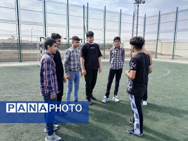 روزی پرانرژی برای پسران ناحیه یک زنجان و منطقه ایجرود در اردوی دانش‌آموزی یک‌روزه
