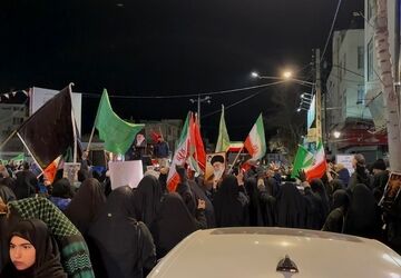 سوگواری مردم کرج در چهارمین شب شهادت آیت‌الله امام خامنه‌ای