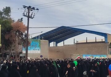 جشن انقلاب و راهپیمایی در خلیل آباد