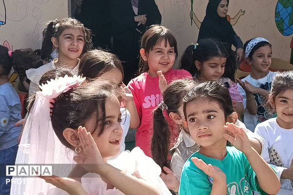  جشن شکوفه‌ها در مجتمع آموزشی سمأ دخترانه شهرری