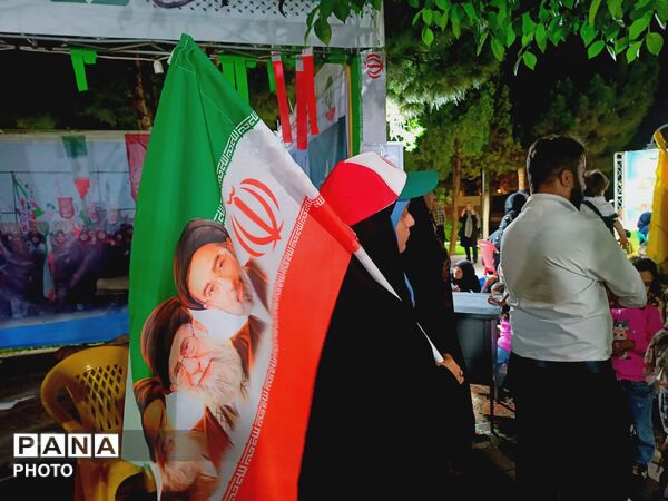 هم‌ صدایی کرمانی ها در حمایت از آرمان ها 