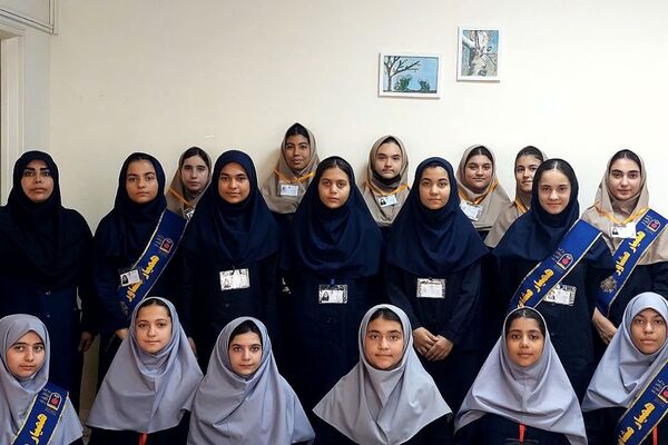 برگزاری جلسه همیاران مشاور در دبیرستان بعثت ناحیه یک شهرری