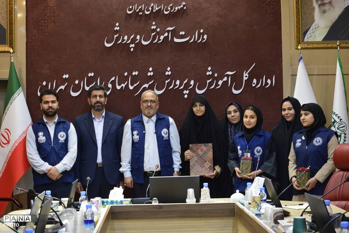 نشست خبری مدیرکل آموزش و پرورش شهرستان‌های استان تهران با خبرنگاران پانا