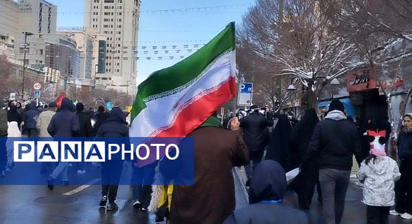 خروش مردم مشهدی در یوم الله ۲۲ بهمن