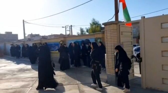 آغاز سال تحصیلی جدید در دبیرستان دخترانه دکتر گنجی واحد شماره ۲ بیرجند