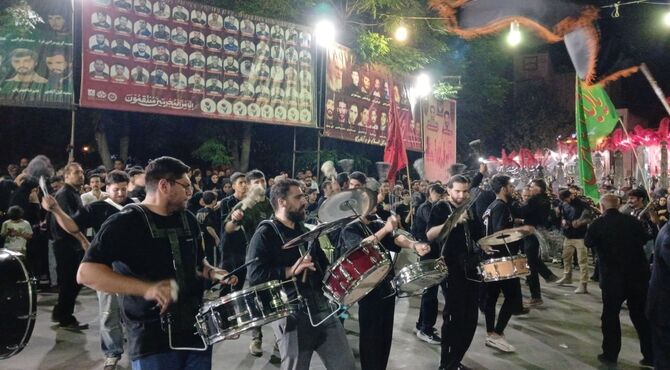 اجتماع عاشقان و دلدادگان امام حسین (ع) در میدان امام (ره)