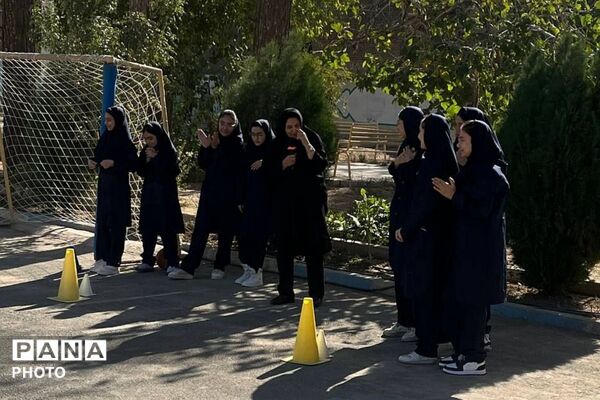 جشن جوانه ها در آموزشگاه شریعتی نیا چهاردانگه