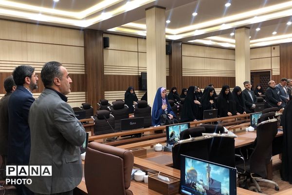 کارگاه توانمندسازی مدیران و معاونین پرورشی مدارس غیر دولتی و افتتاحیه طرح نماد در ناحیه دو شهرری 