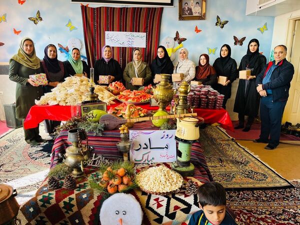 مراسم بزرگداشت ولادت حضرت فاطمه (س) و روز مادر در آموزشگاه پسرانه علاقبندنیا
