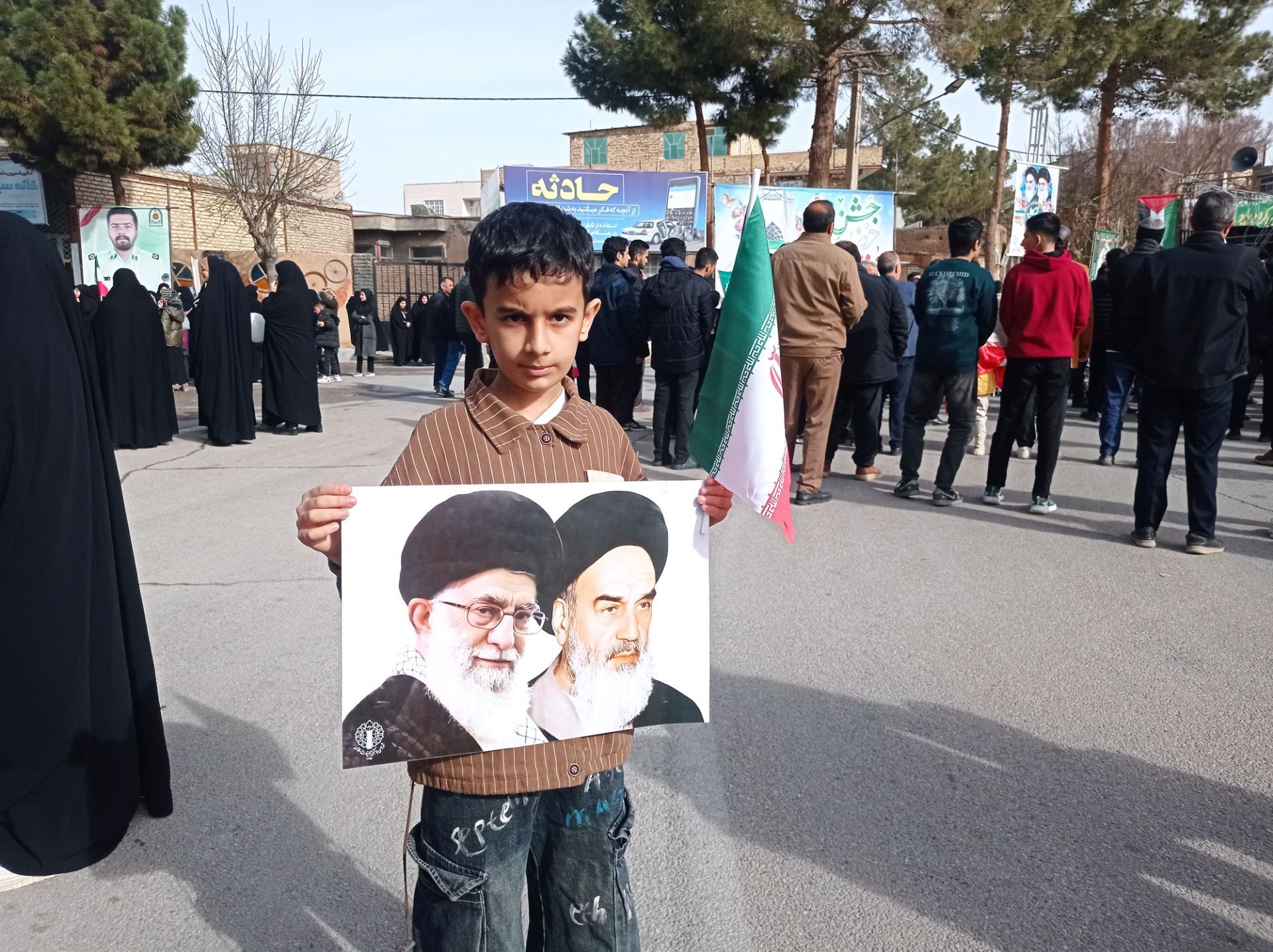 حضور باشکوه مردم جاجرم در جشن چهل و پنجمین فجر انقلاب