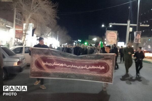  اجتماع باشکوه دانش‌آموزان پیشوا در میثاق با آرمان‌های رهبر شهید