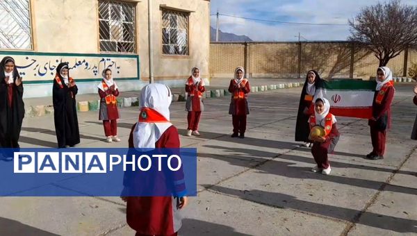 برگزاری بیست و ششمین مانور زلزله در دبستان شهدای فرهنگی