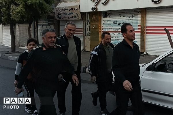 گام‌هایی برای سلامتی و نشاط خانواده‌ها؛ پیاده‌روی خانوادگی در شهر قدس
