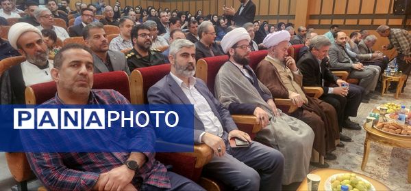 آیین تکریم و معارفه سرپرست جدید دانشگاه آزاد اسلامی واحد تاکستان