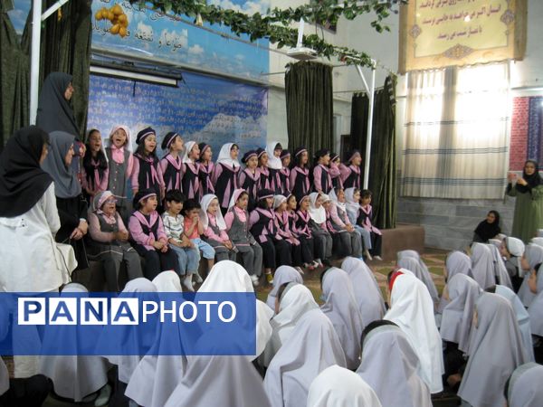 جشن ولادت حضرت معصومه (س) و روز دختر در مدرسه آزادی 