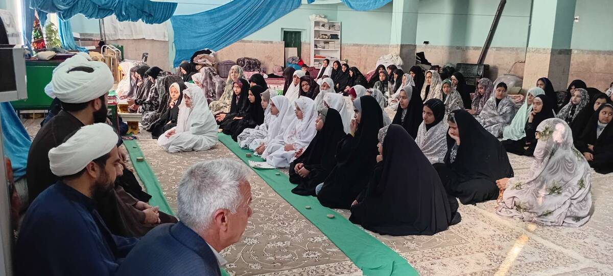 بازدید امام جمعه خلیل آباد از معتکفین مسجد جامع روستای نقاب