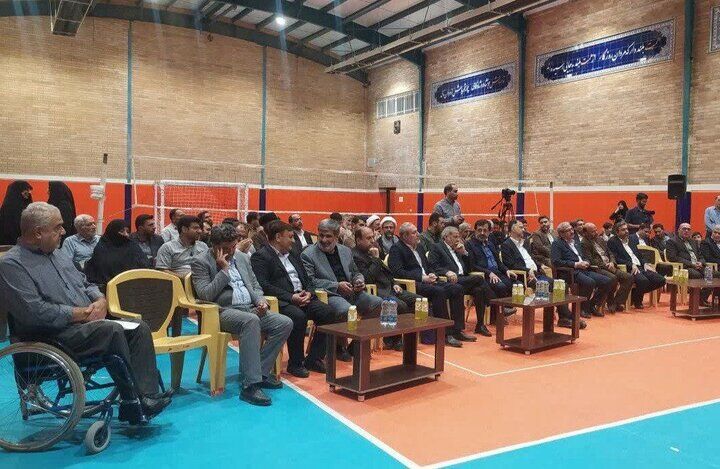 افتتاح سالن ورزشی شهید هندویان با حضور وزیر آموزش و پرورش در قم 
