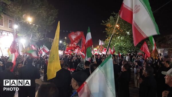امشب نهاوندی ها پرچم ایران را به اهتزاز در آوردند