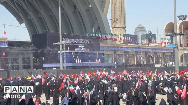 مصلی امام خمینی(ره) تهران میزبان آیین باشکوه وداع با پیکر مطهر رهبر شهید