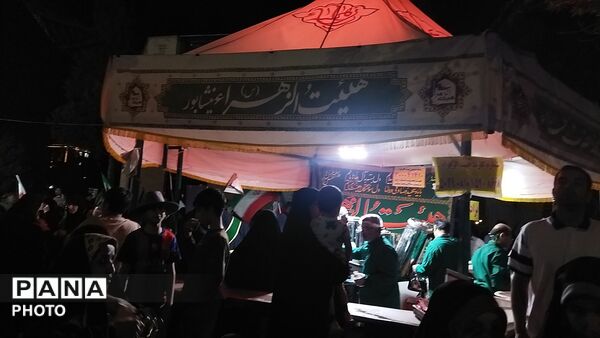 چایخانه هیئت الزهرا در نود و چهارمین شب از اجتماعات مردمی  