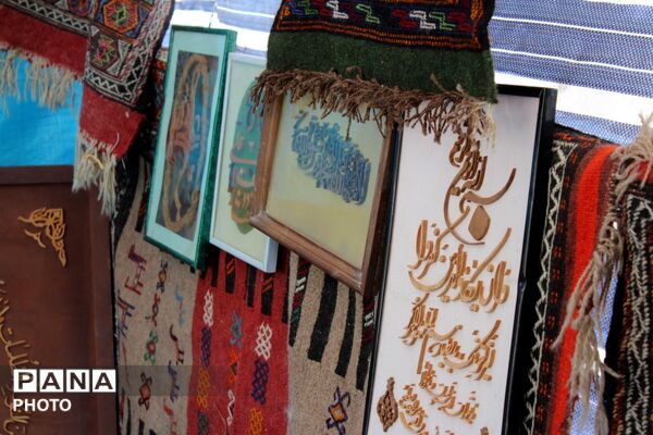 خدمت رسانی به زائران رهبر شهید در موکب آموزش و پرورش شهرستان سملقان