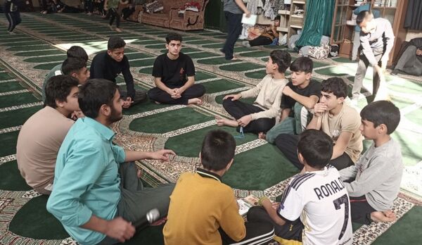 نسل نوجوان در مسیر خلوت خدا