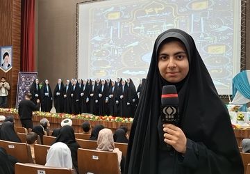 تقدیر از برگزیدگان مرحله استانی مسابقات قرآن و عترت دانش‌آموزان و فرهنگیان استان قم