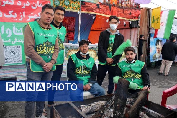 شادپیمایی خانوادگی جشن نیمه شعبان در قم
