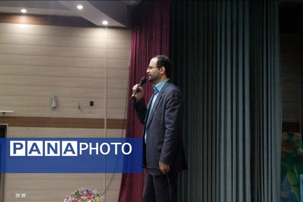 آیین تجلیل از خیرین مدرسه‌ساز