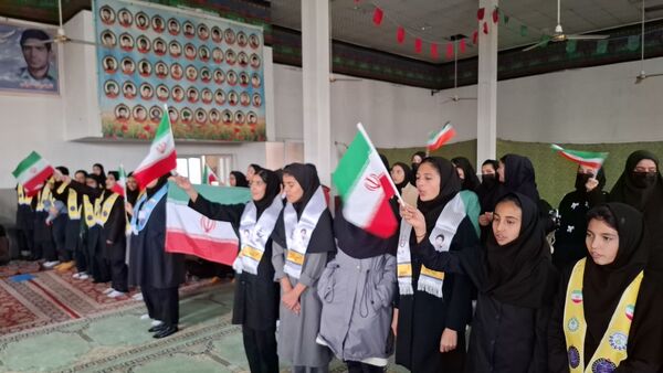 جشن روز دانش آموز دختران دبیرستان حضرت فاطمه و حضرت رقیه در مهدیه شهر بار نیشابور 