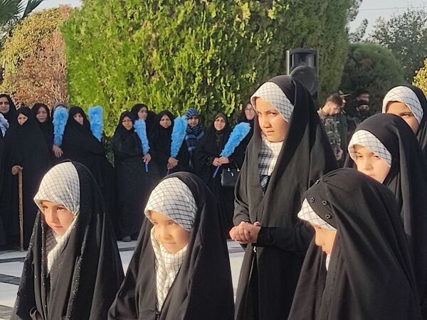 ویژه برنامه میهمانی لاله‌ها در آرامگاه شهید مدرس