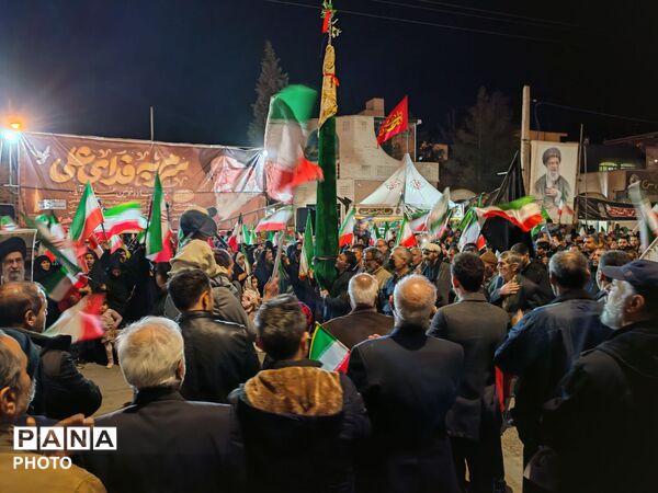 بلوار فضل، صحنه عشق و ارادت ملت به رهبر در شبی دیگر