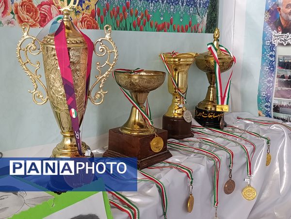 نمایشگاه اسوه شهرستان بن 