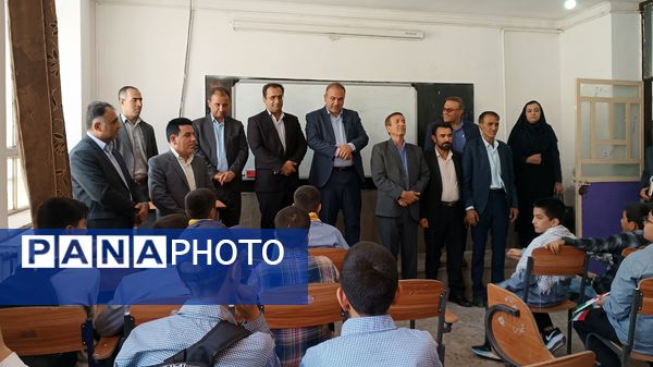 همزمان با سراسر کشور زنگ جوانه‌ها در یاسوج به صدا در آمد