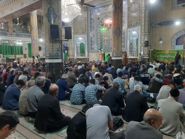 نماز عبادی سیاسی جمعه با حضور پرشور عموم مردم شهرستان ورامین