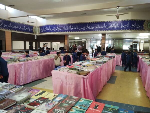 نمایشگاه کتاب کانون مهدیه همدان