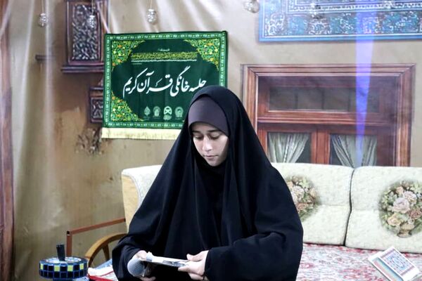 برگزاری باشکوه دومین محفل قرآنی «رواق» با محوریت ترویج جلسات خانگی قرآن در شهرستان فلارد