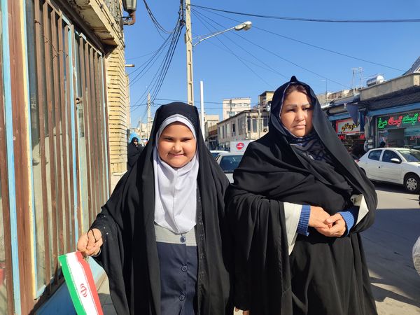 همایش پیاده‌روی مادر دختری به‌مناسبت اعیاد شعبانیه و دهه فجر 